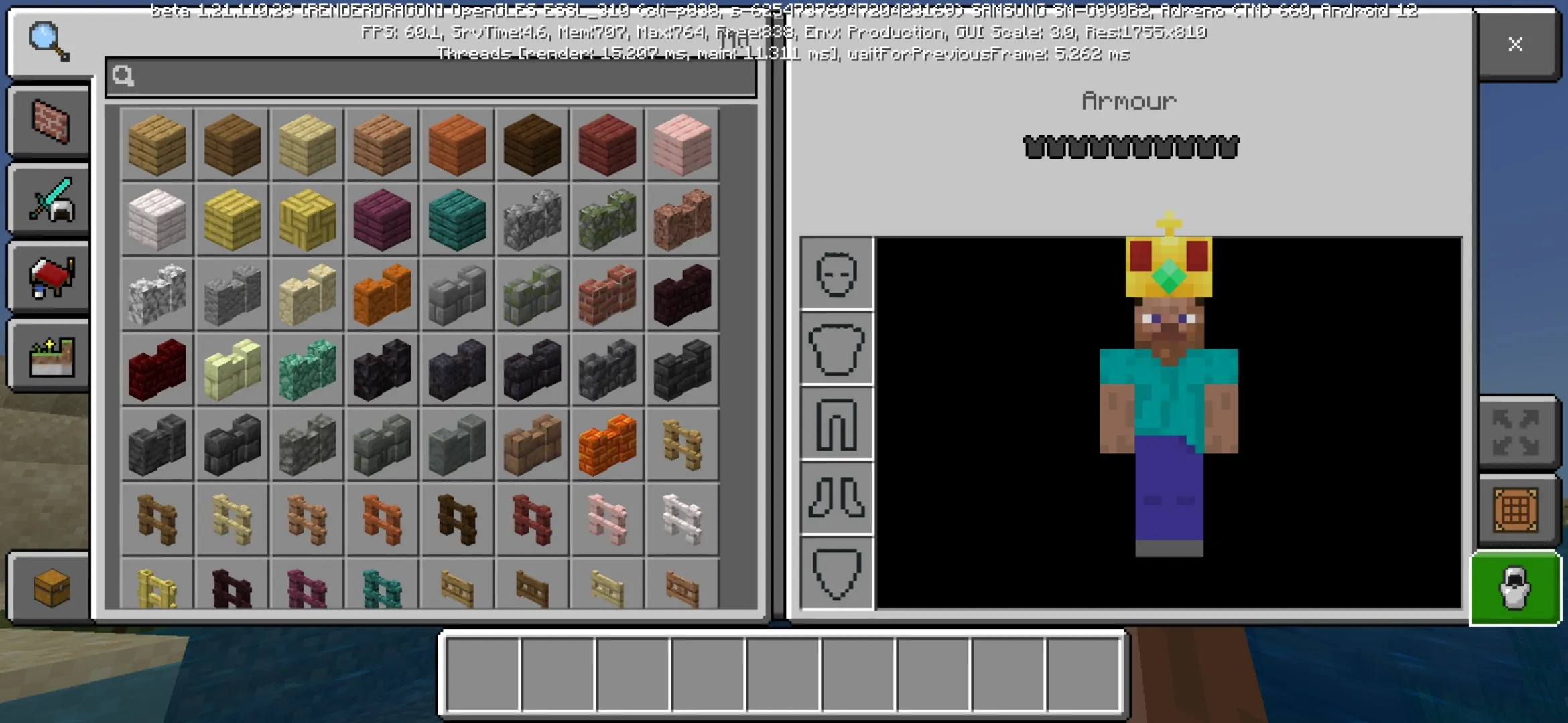 Crown from Cakes Cosmetic Mod for Minecraft PE